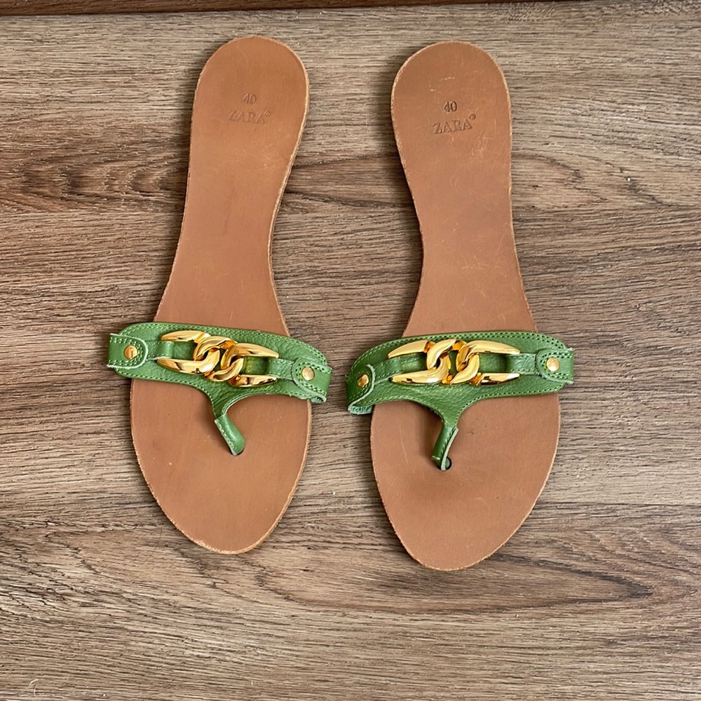 ZARA FLAT LEATHER FLIP-FLOP SIZE 40 eu/ 9 US